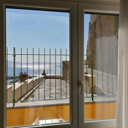 Napoli D'Amare B&B ภายนอก รูปภาพ