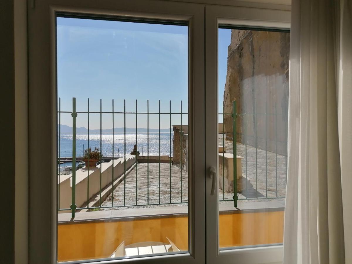 Napoli D'Amare B&B ภายนอก รูปภาพ